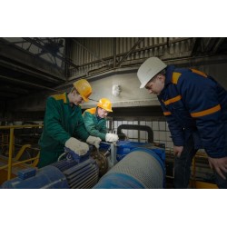 Lubinis šviestuvas MILO 7040T/P GLS-CFL E27 230V IP54 Stiklas Plastikas Pilka