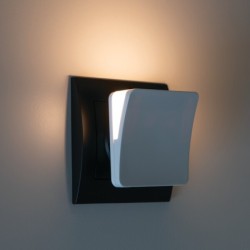 Naktinis šviestuvas jungiamas į kištukinį lizdą HOFI LED WW W 0,28W 220V 3000K (šilta balta) Balta