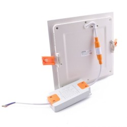 Įmontuojama LED panelė SLIM 12W šilta balta (3000K) Balta