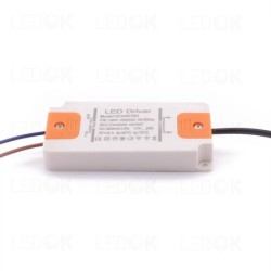 6W SLIM impulsinis srovės šaltinis (AC220V) DC12-26V 300mA