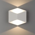 Sieninis lauko šviestuvas TRIANGLES LED LED 10W 3000K IP54 Balta