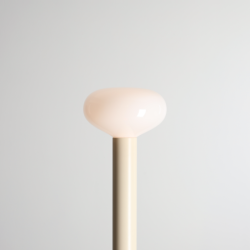 Toršeras FLO FLOOR CREAM M 1xE14 Geležis, Stiklas (7000A9_M)