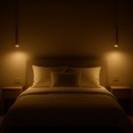 Modernus pakabinamas šviestuvas Genesis, juodas/auksinis, 1xGU10