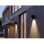 Saulės energija įkraunamas sieninis LED lauko šviestuvas REKA SOLAR15 6W-L-GR, su judesio jutikliu, IP65, grafito spalvos