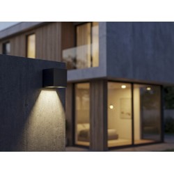Saulės energija įkraunamas sieninis LED lauko šviestuvas REKA SOLAR15 6W-L-GR, su judesio jutikliu, IP65, grafito spalvos